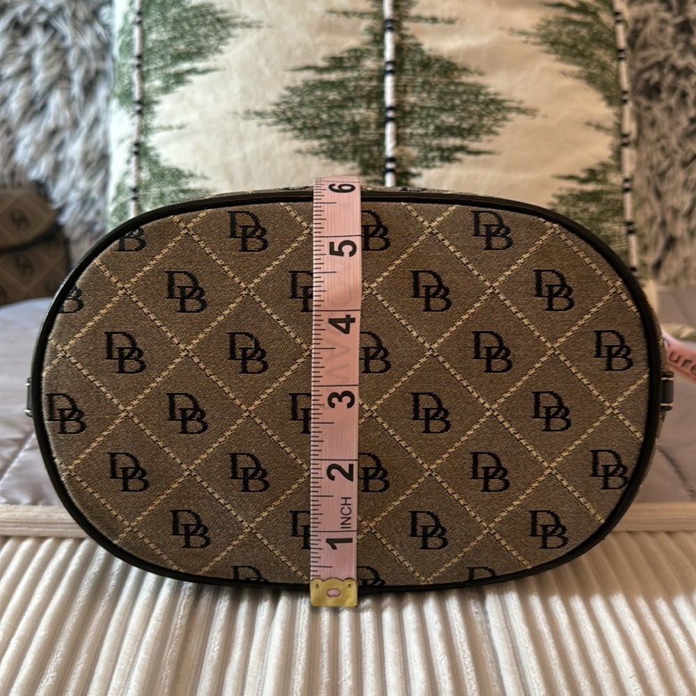 CLASSIC DOONEY & BOURKE Vintage Monogram Hobo Bag Excellent Condition! - Picture 4 of 10